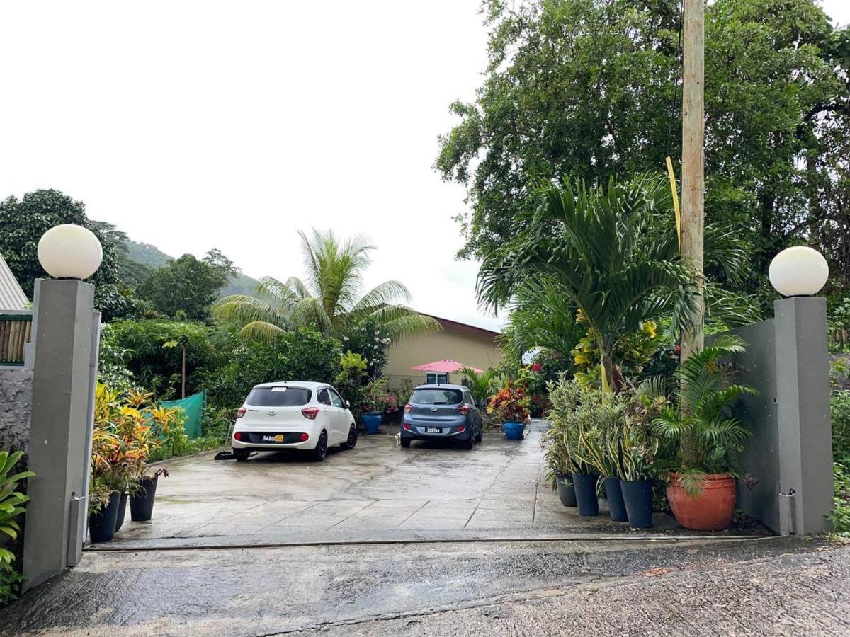 Milles Montagnes Residence Anse Royale Buitenkant foto