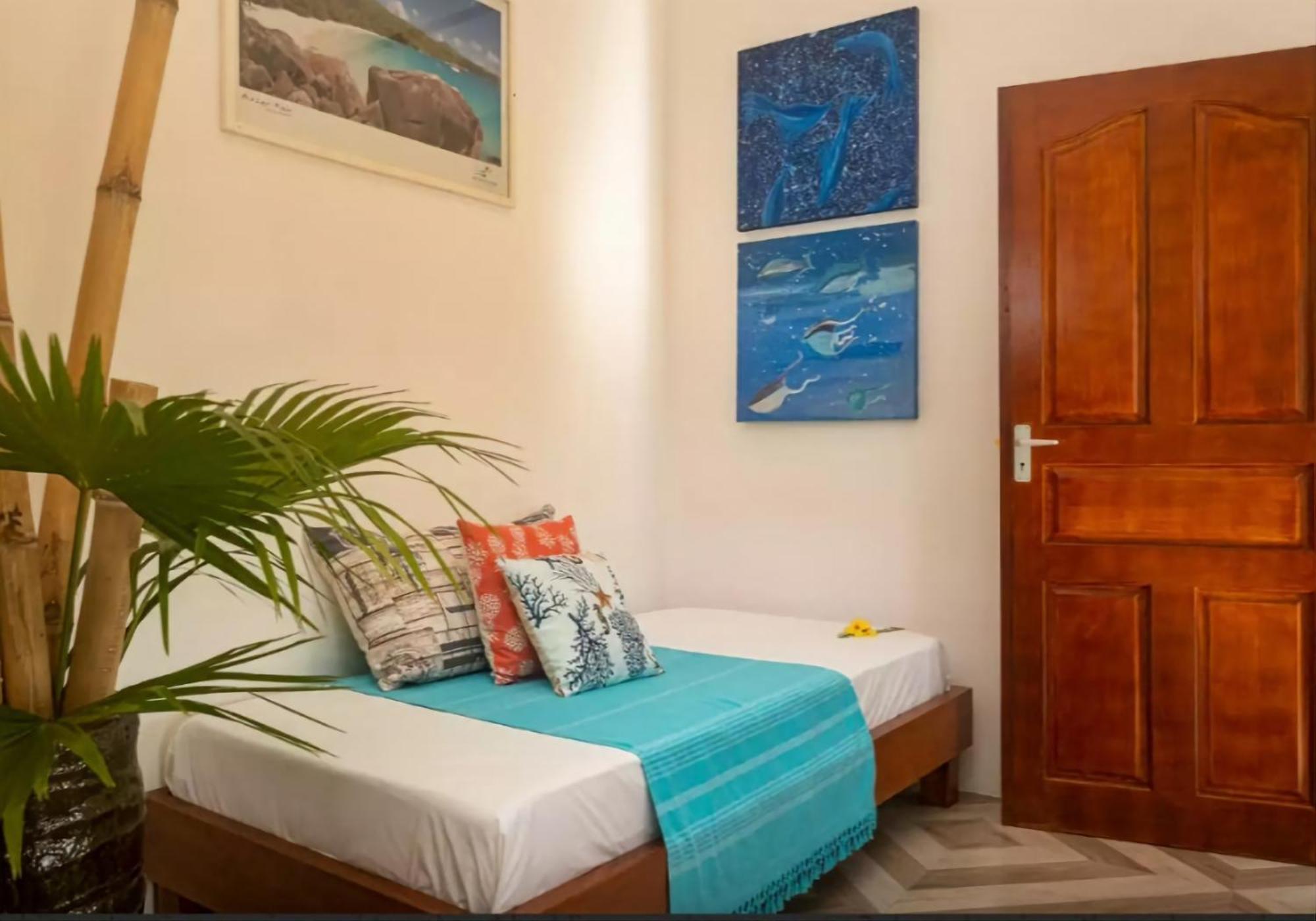 Milles Montagnes Residence Anse Royale Buitenkant foto