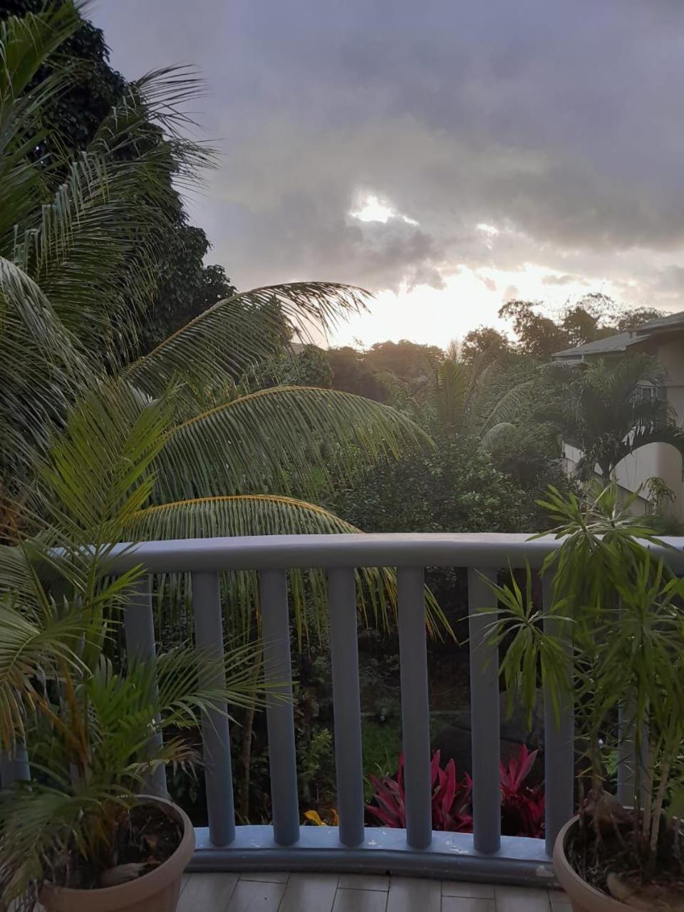 Milles Montagnes Residence Anse Royale Buitenkant foto