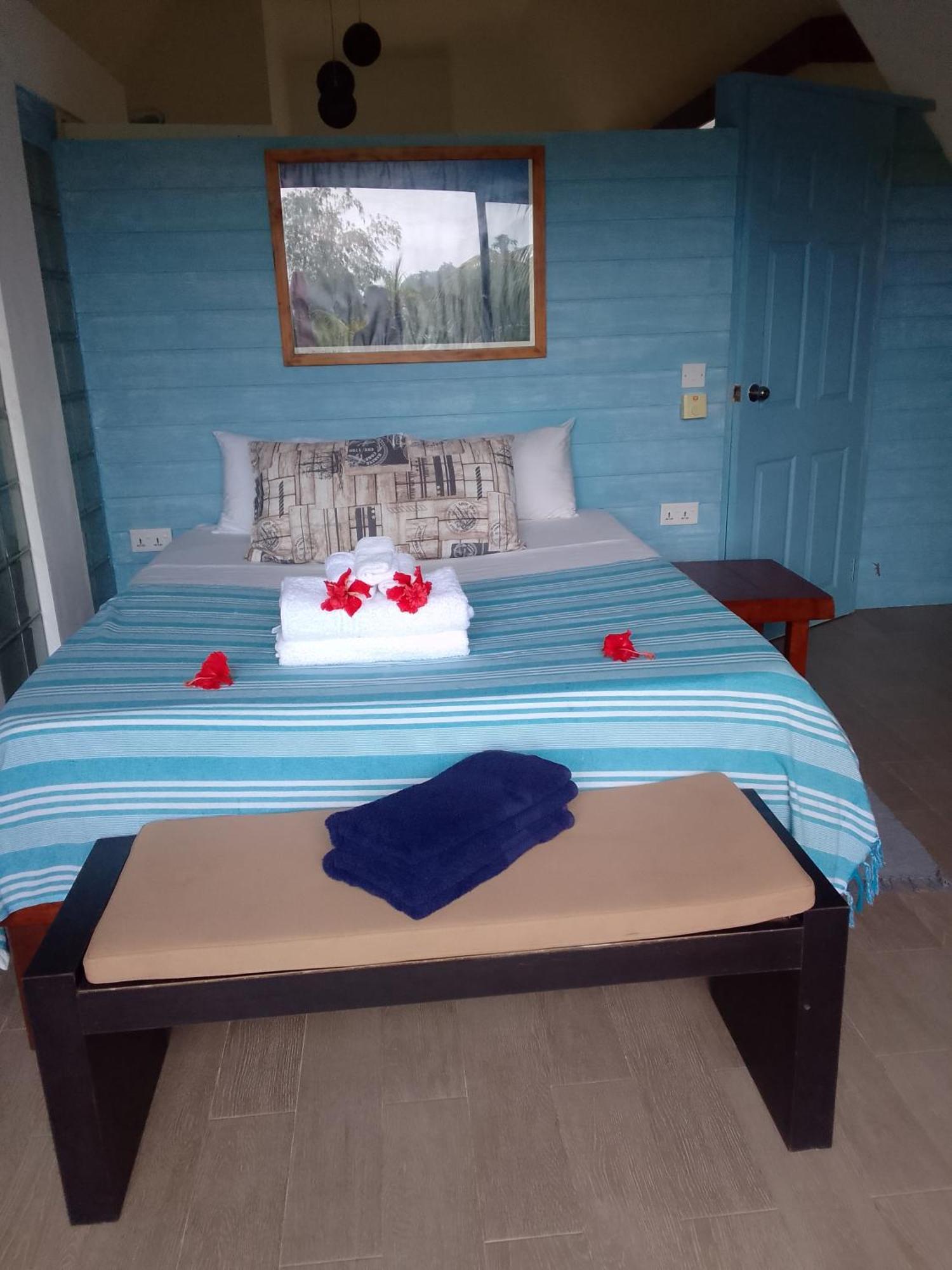 Milles Montagnes Residence Anse Royale Buitenkant foto